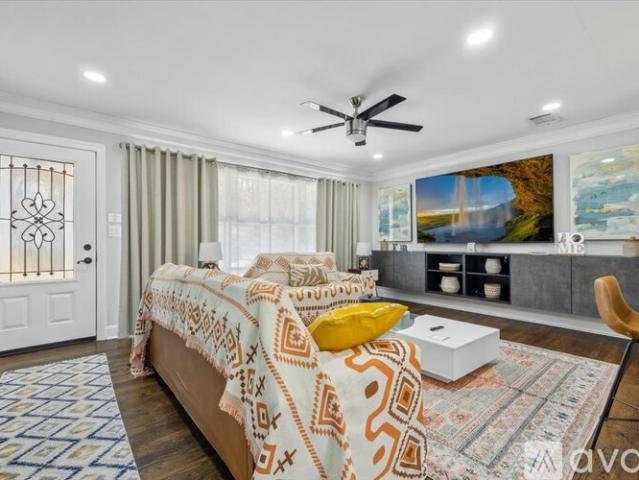 3 BR, 2 BA Apartment 1065 Lee Circle Northeast, Atlanta, GA 30324