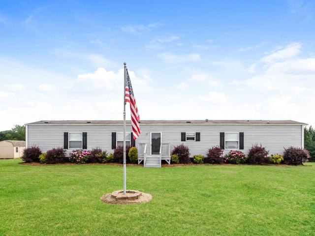 3 BR, 2 BA Apartment 106 Barkley Lane, Taylorsville, NC 28681