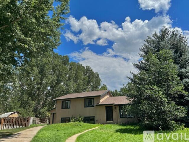 3 BR, 2 BA Apartment 106 Bobcat Court, Carbondale, CO 81623