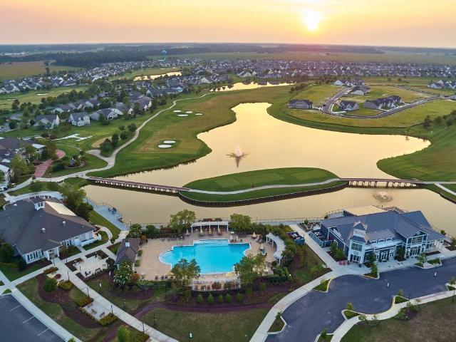 3 BR, 2 BA Apartment 106 Heritage Shores Circle Unit 307HS, Bridgeville, DE 19933
