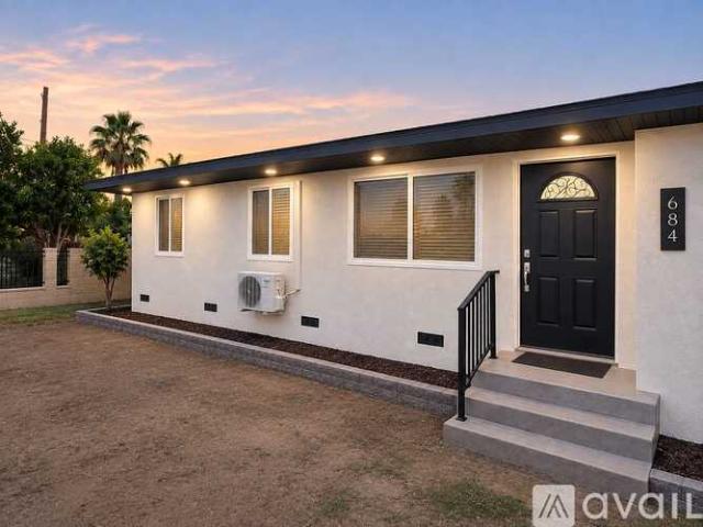 3 BR, 2 BA Apartment 1084 Circle City Dr, Unit A, Corona, CA 92879