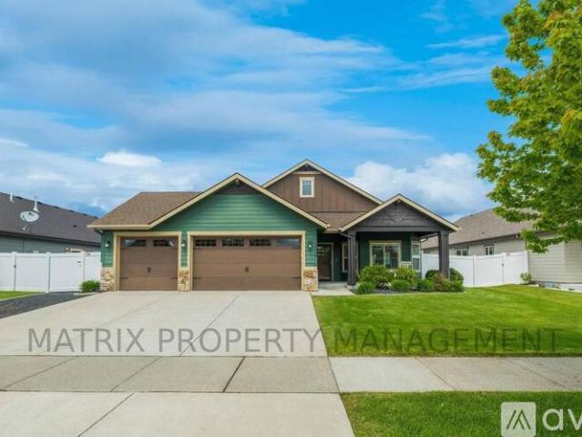 3 BR, 2 BA Apartment 10939 N Seaside St, Hayden, ID 83835