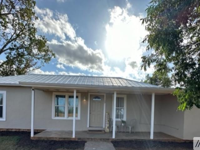 3 BR, 2 BA Apartment 109 Leon Street, London, TX 76854