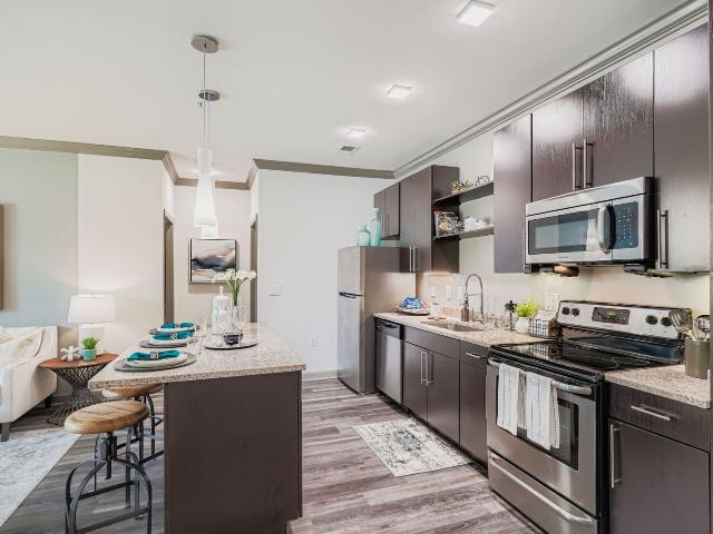 3 BR, 2 BA Apartment 11010 Northlake Landing Drive Unit 7 307, Charlotte, NC 28216