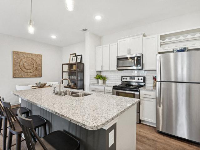 3 BR, 2 BA Apartment 1101 Club Exchange Drive Unit 01 2117, Holly Springs, NC 27540