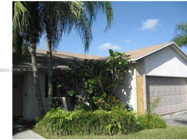 3 BR, 2 BA Apartment 11020 Southwest 141st Avenue, Miami, FL 33186