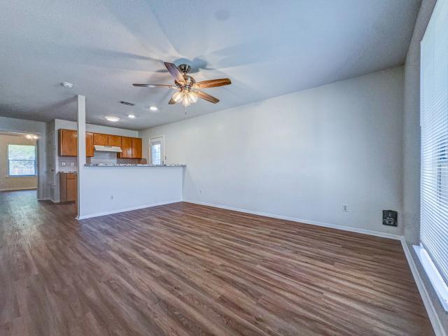3 BR, 2 BA Apartment 1103 D Shanarae Cir, Killeen, TX 76549