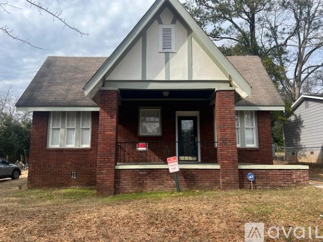 3 BR, 2 BA Apartment 1107 Lancaster St, Columbia, SC 29201