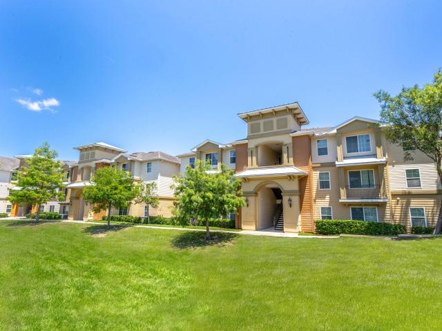 3 BR, 2 BA Apartment 110 Dolphin Fleet Cir Unit 02 314, Daytona Beach, FL 32119
