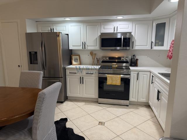 3 BR, 2 BA Apartment 11101 SW 122nd Ct, Miami, FL 33186