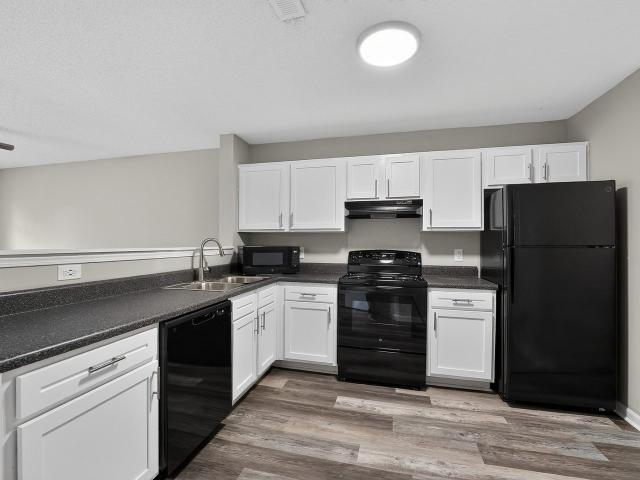 3 BR, 2 BA Apartment 1110 Williamsboro Street Unit 606, Oxford, NC 27565