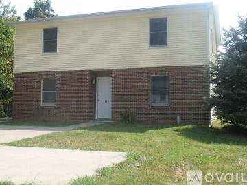3 BR, 2 BA Apartment 1111 South Park Avenue, Bloomington, IN 47401