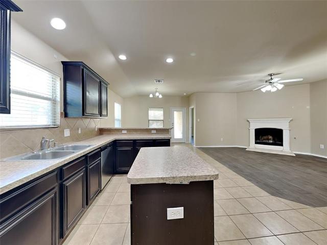 3 BR, 2 BA Apartment 1114 Bexar Avenue, Melissa, TX 75454