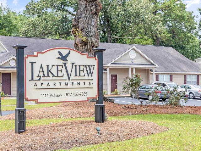 3 BR, 2 BA Apartment 1114 Mohawk Street Unit LV C4, Savannah, GA 31419