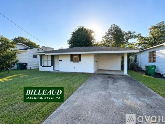 3 BR, 2 BA Apartment 1115 S Washington St, Lafayette, LA 70501