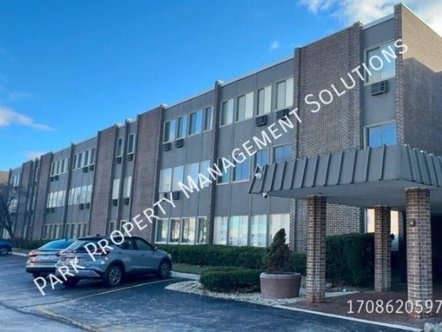 3 BR, 2 BA Apartment 1117 Leavitt Ave, Flossmoor, IL 60422