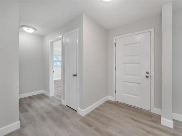 3 BR, 2 BA Apartment 11211 60th Avenue North, Seminole, FL 33772