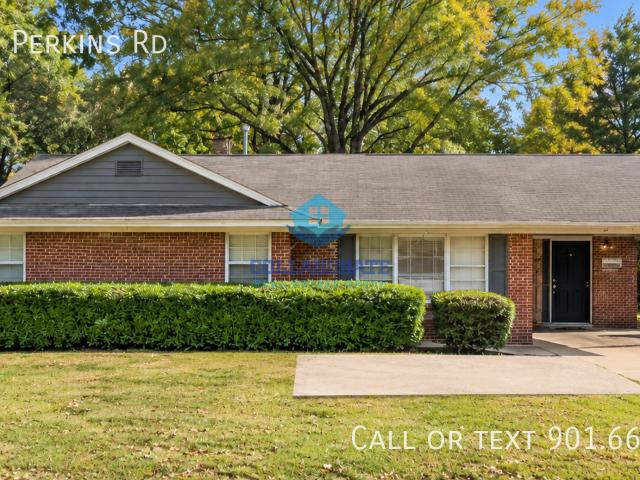 3 BR, 2 BA Apartment 1124 S Perkins Rd, Memphis, TN 38117