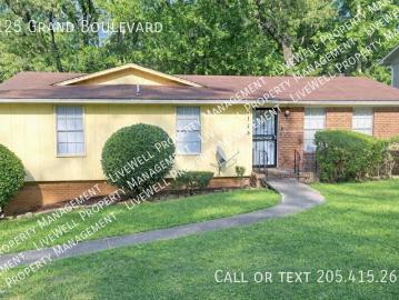 3 BR, 2 BA Apartment 1125 Grand Boulevard, Birmingham, AL 35214