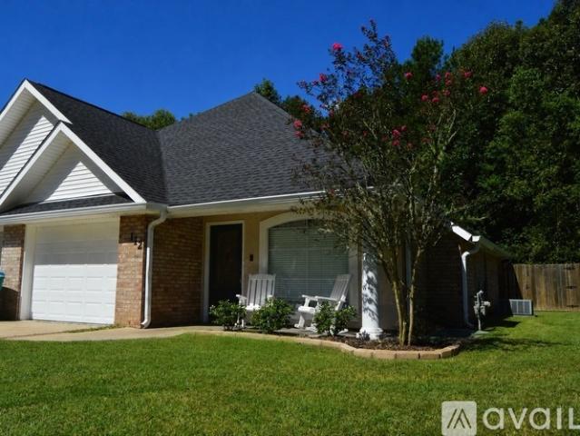 3 BR, 2 BA Apartment 112 Southgate Drive, Ponchatoula, LA 70454