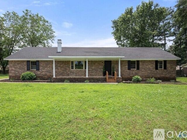 3 BR, 2 BA Apartment 117 Bates St, Athens, AL 35611