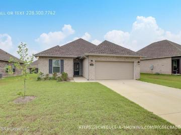 3 BR, 2 BA Apartment 11415 Oak Aly, Gulfport, MS 39503
