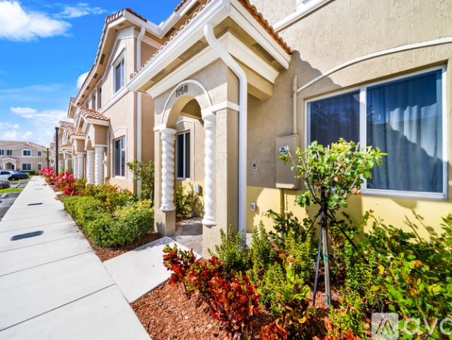 3 BR, 2 BA Apartment 1158 SE 23rd Ave, Unit 1158, Homestead, FL 33035