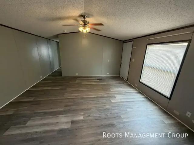 3 BR, 2 BA Apartment 115 West Loudon Ave #M114, Lexington, KY 40508