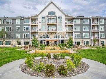 3 BR, 2 BA Apartment 11635 Theatre Drive Unit 221, Champlin, MN 55316