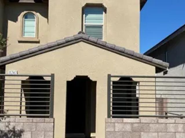 3 BR, 2 BA Apartment 11747 Emerald Lk Ave, Las Vegas, NV 89138