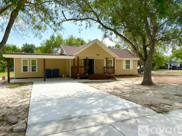 3 BR, 2 BA Apartment 119 Ebony Avenue, Rio Hondo, TX 78583