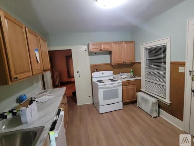 3 BR, 2 BA Apartment 119 North Main Street, Rutland, VT 05701