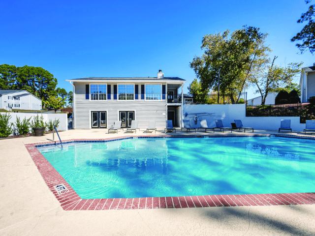 3 BR, 2 BA Apartment 119 Old Airport Road Unit 143, Lagrange, GA 30240