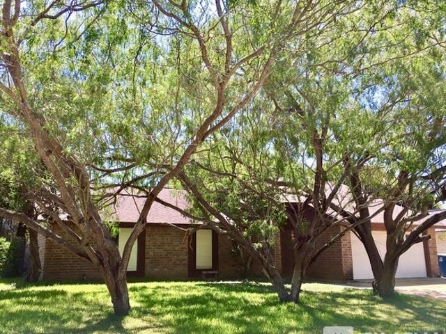 3 BR, 2 BA Apartment 123 Seco Dr, Portland, TX 78374