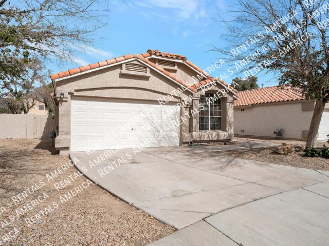 3 BR, 2 BA Apartment 1200 W Kingbird Dr, Chandler, AZ 85286