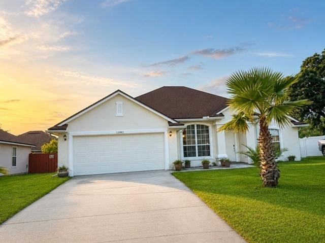3 BR, 2 BA Apartment 12083 Footman Court, Jacksonville, FL 32246