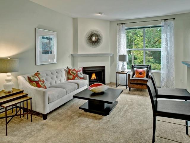 3 BR, 2 BA Apartment 12121 Admiralty Way Unit J300, Everett, WA 98204