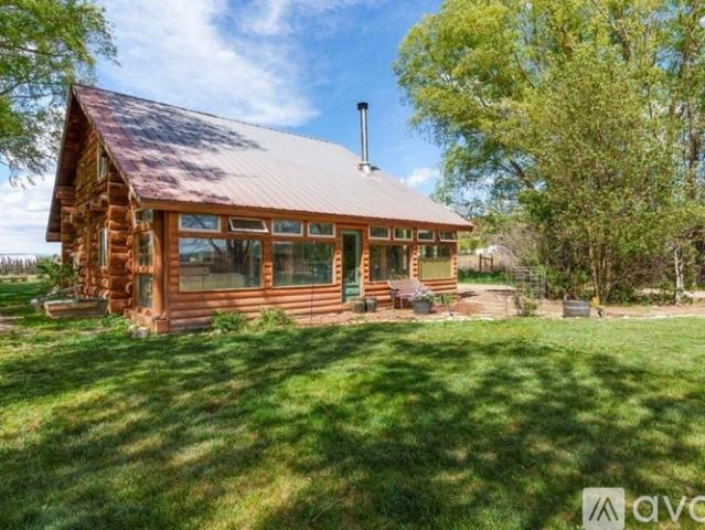 3 BR, 2 BA Apartment 1215 County Road 216, Durango, CO 81303