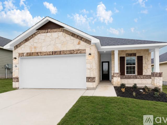 3 BR, 2 BA Apartment 124 Fawn Trace, San Antonio, TX 78253
