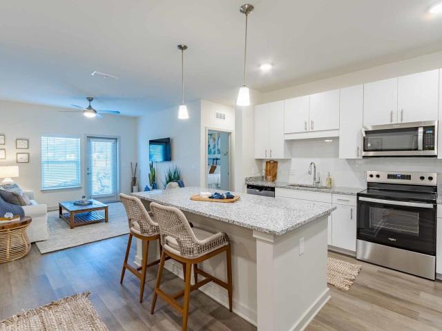 3 BR, 2 BA Apartment 125 Hanover Street Unit 121, Beaufort, SC 29906