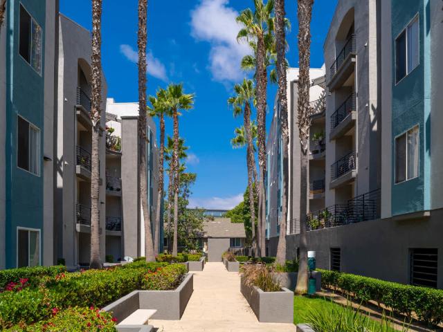 3 BR, 2 BA Apartment 12629 El Camino Real Unit 4108, San Diego, CA 92130