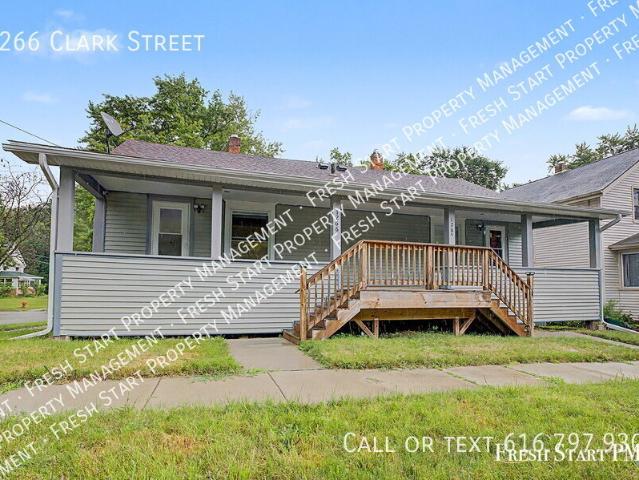 3 BR, 2 BA Apartment 1266 Clark Street, Lansing, MI 48906