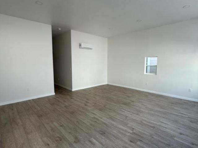 3 BR, 2 BA Apartment 1269 B Street, Sacramento, CA 95811