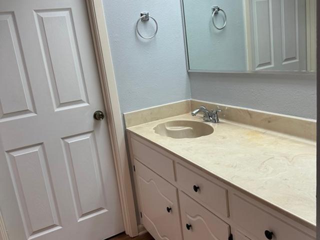 3 BR, 2 BA Apartment 128 Cabana Drive, Victoria, TX 77901