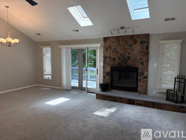 3 BR, 2 BA Apartment 12913 Church Court, Henrico, VA 23233
