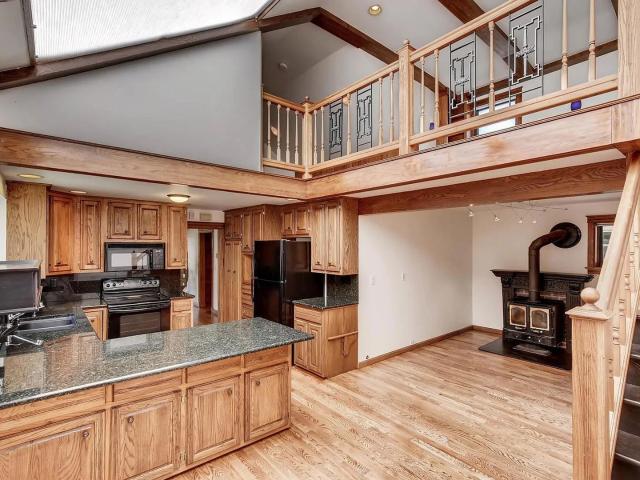 3 BR, 2 BA Apartment 1294 S Lincoln Street, Denver, CO 80206