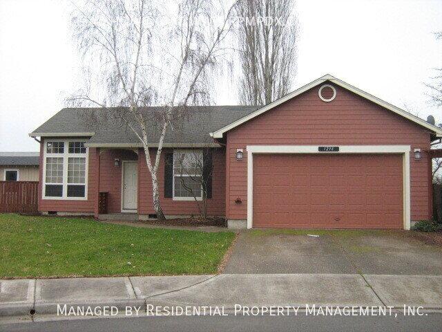 3 BR, 2 BA Apartment 1298 NE 22nd Ave Hillsboro, OR 97124