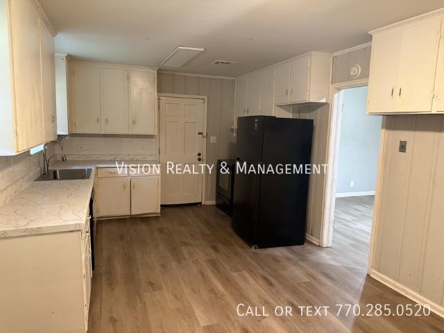 3 BR, 2 BA Apartment 133 Salem Dr, Montgomery, AL 36109