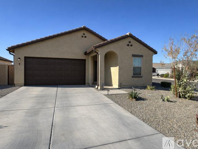 3 BR, 2 BA Apartment 13011 East Sunflower Lane, Florence, AZ 85132