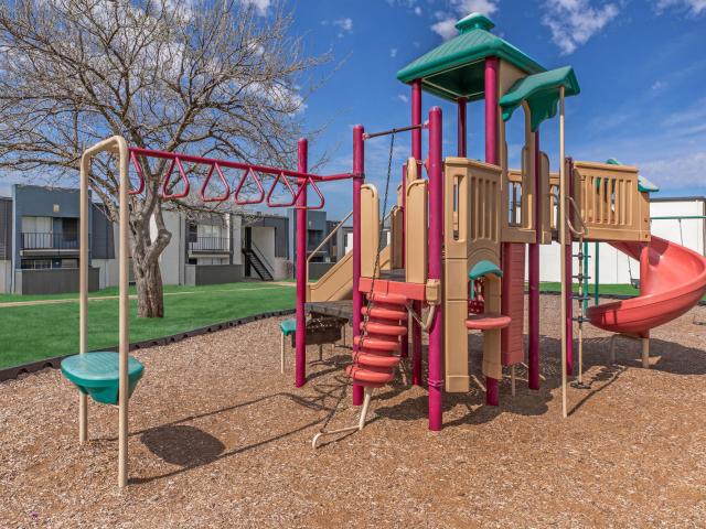 3 BR, 2 BA Apartment 1301 Wheatland Drive Unit 238, Dallas, TX 75232